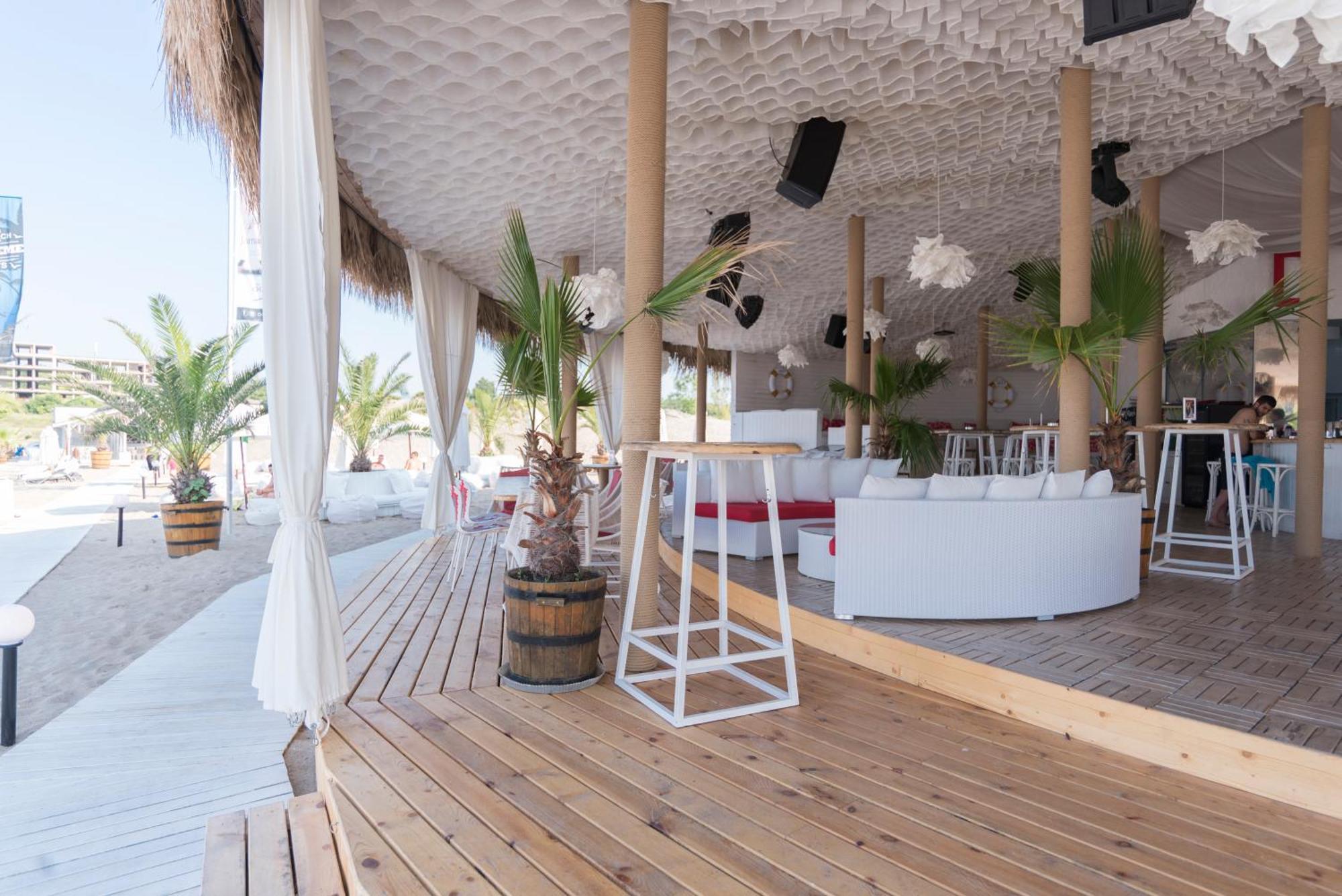 Oasis Resort & Spa Cozy Apartments 洛泽内茨 外观 照片