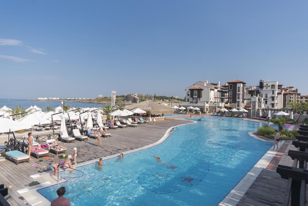 Oasis Resort & Spa Cozy Apartments 洛泽内茨 外观 照片