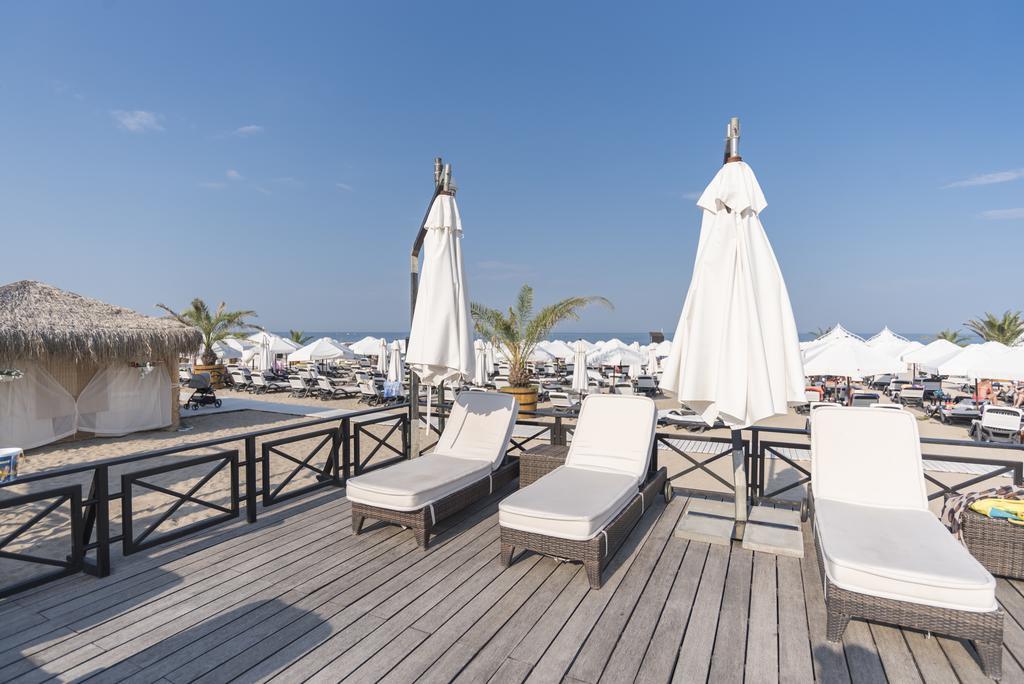 Oasis Resort & Spa Cozy Apartments 洛泽内茨 外观 照片